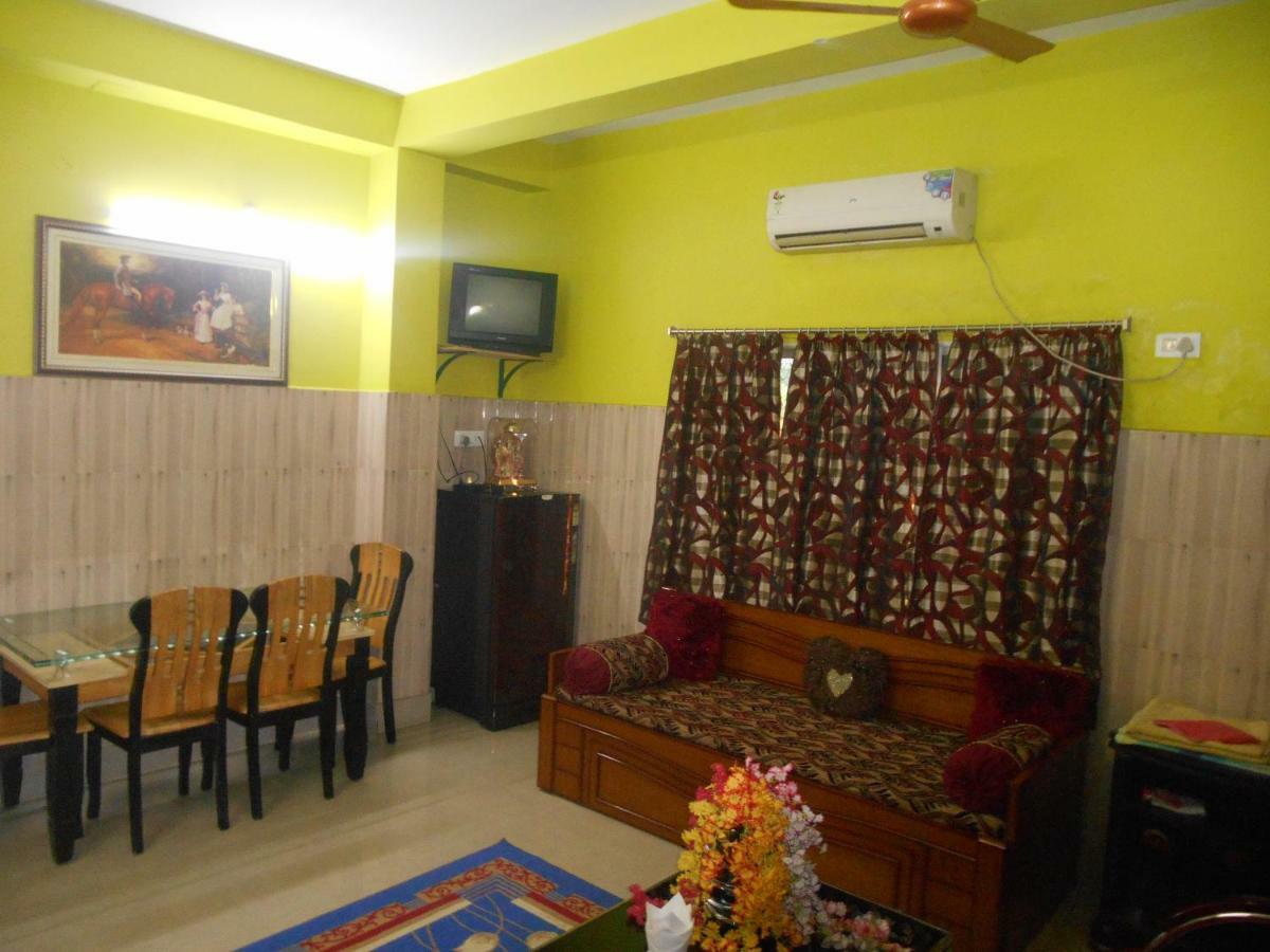 Hotel Surja Laxmi Raiganj Dış mekan fotoğraf