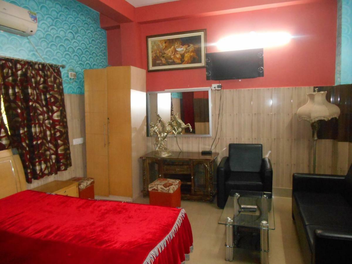 Hotel Surja Laxmi Raiganj Dış mekan fotoğraf