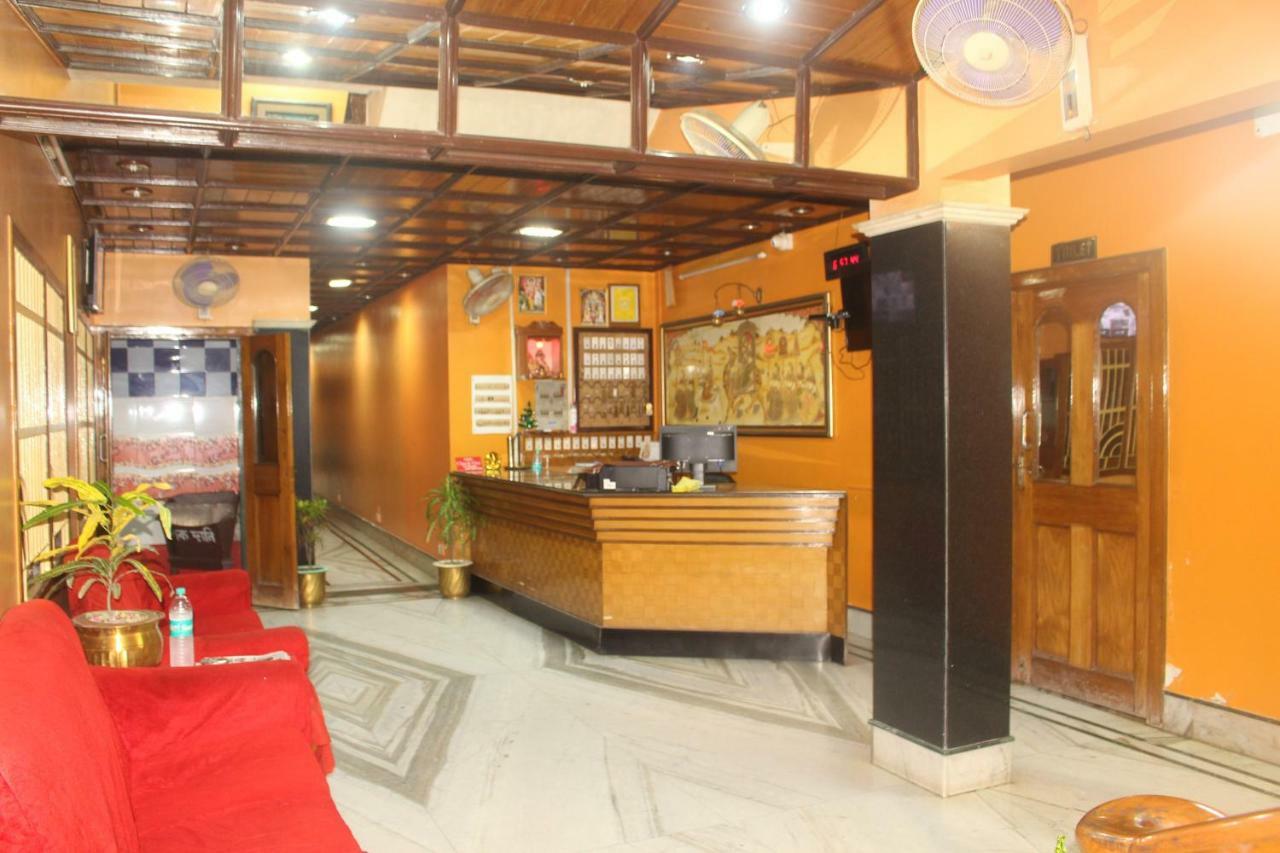Hotel Surja Laxmi Raiganj Dış mekan fotoğraf